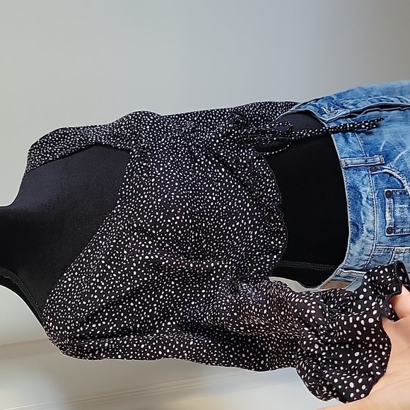 Salt and Pepper Cropped Top Size M - Picture 3 of 5